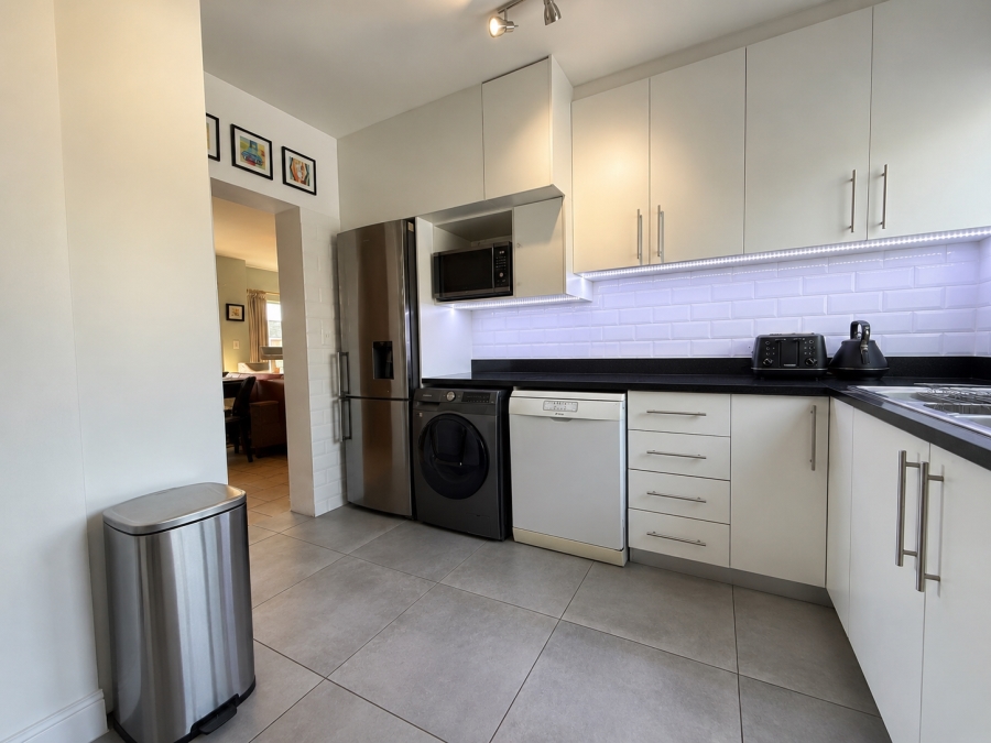 2 Bedroom Property for Sale in Claremont Western Cape